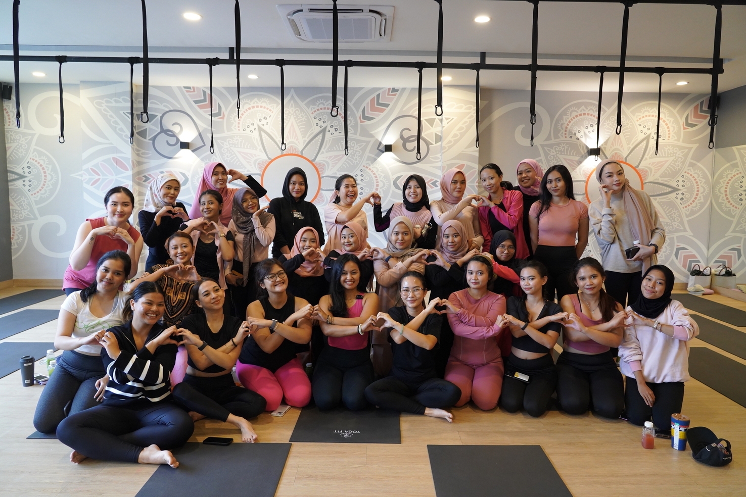Intip Keseruan Yoga Bersama FD Members Dalam Perayaan International Women’s Day 2024!