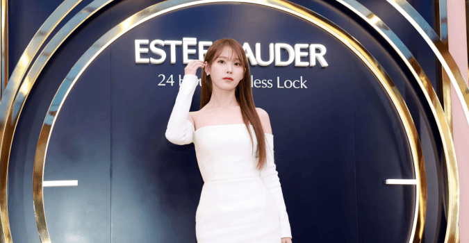 IU Terpilih Jadi Bintang K-Pop Pertama Sebagai Global Ambassador Estee Lauder!