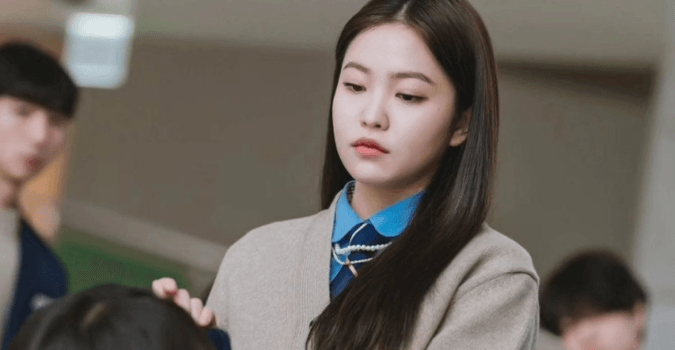 Yeri Red Velvet Kembali Jadi Cewek Antagonis di ‘Bitch X Rich Season 2’!