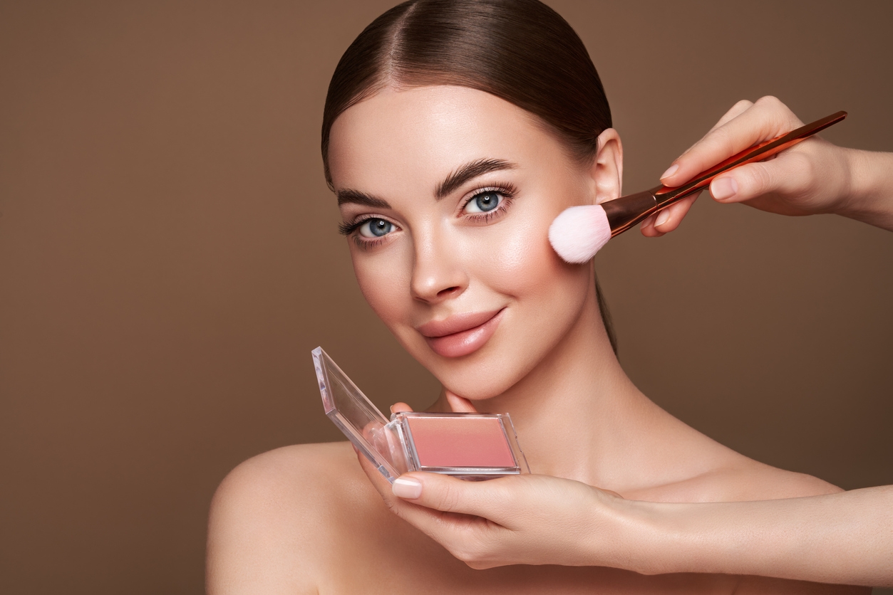 Kenali Cara Memilih Warna Blush yang Sesuai dengan Skin Tone dan Undertone!